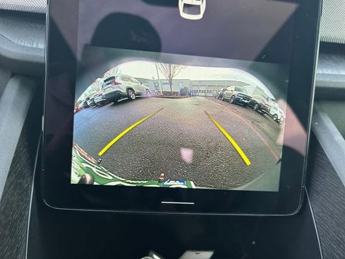 Used 2022 Polestar Polestar 2 w/ Plus Package image 19