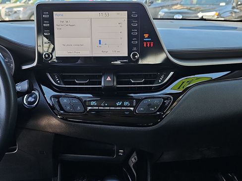 Used 2021 Toyota C-HR Limited image 19