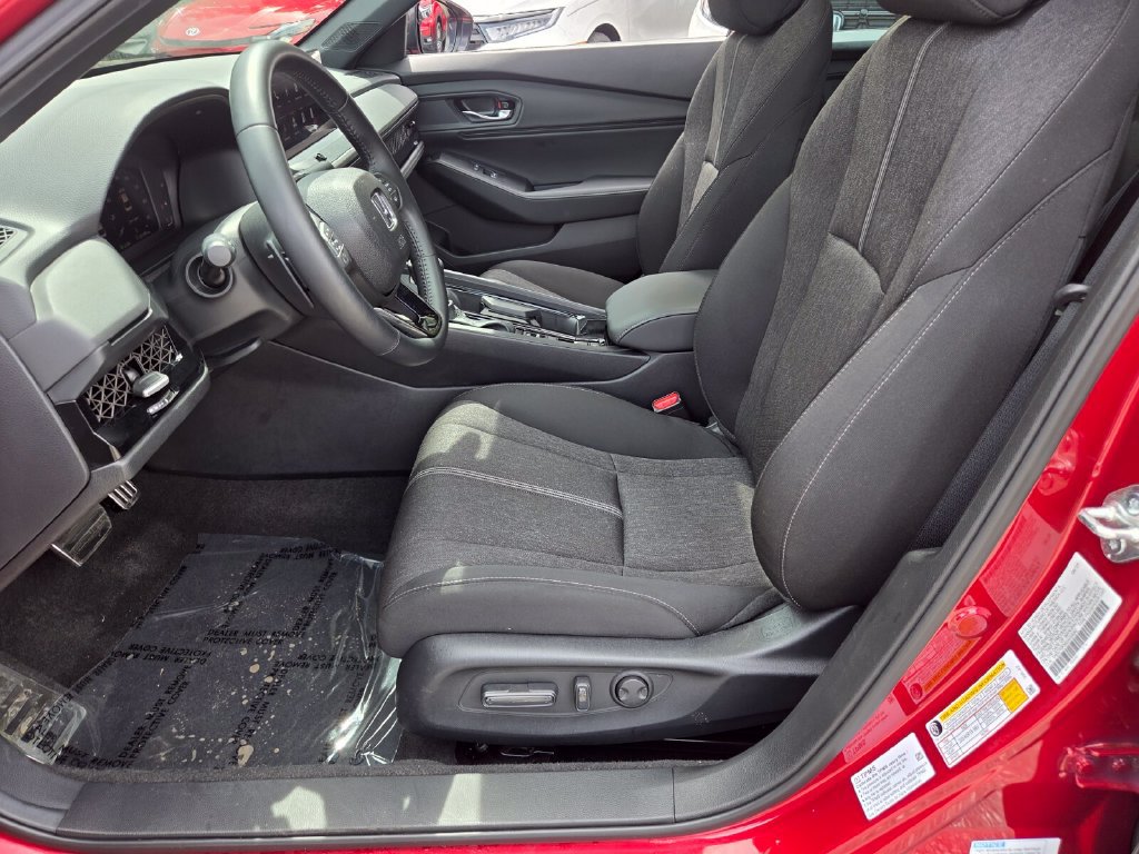 Certified 2025 Honda Accord Sport image 9