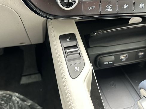 New 2025 Kia Telluride EX image 32