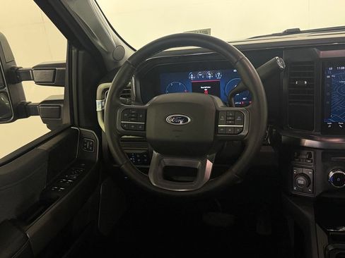 Used 2026 Ford F350 Lariat AWD/4WD image 14