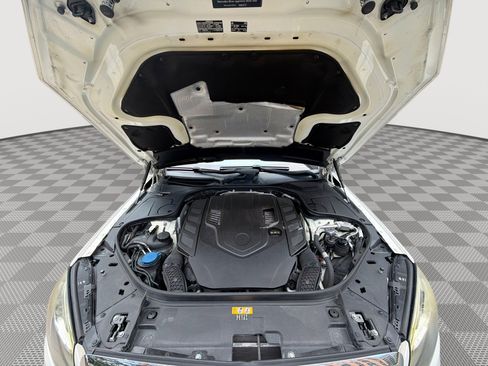 Used 2019 Mercedes-Benz S 560 Sedan image 18