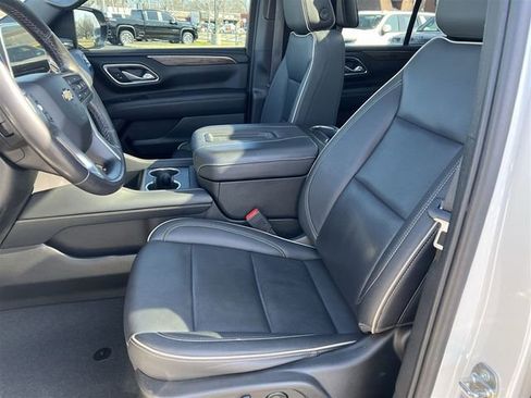 Used 2023 Chevrolet Tahoe Premier image 16