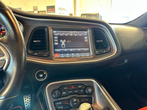 Used 2019 Dodge Challenger R/T Scat Pack image 28