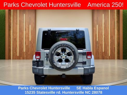 Used 2017 Jeep Wrangler Unlimited Sahara w/ Connectivity Group AWD/4WD image 30