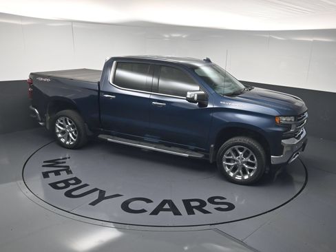 Used 2020 Chevrolet Silverado 1500 LTZ w/ LTZ Plus Package AWD/4WD image 23