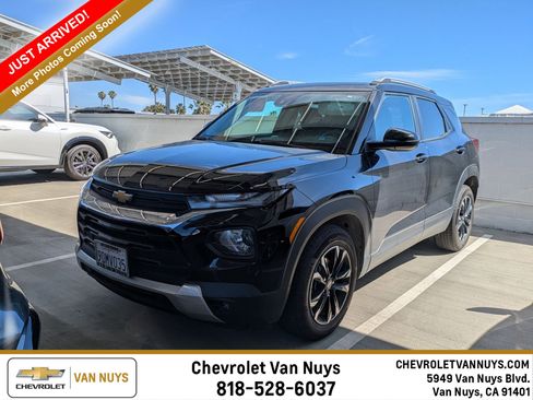 Used 2023 Chevrolet TrailBlazer LT FWD image 1