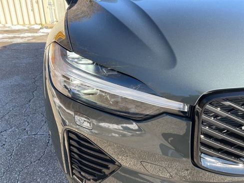 New 2026 Volvo XC60 B5 Plus w/ Climate Package image 10