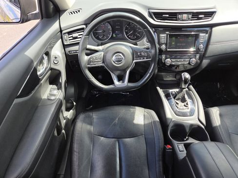 Used 2018 Nissan Rogue SL FWD image 29