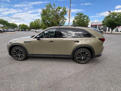 Used 2025 MAZDA CX-70 Plug-In Hybrid w/ Premium Plus AWD/4WD image 3