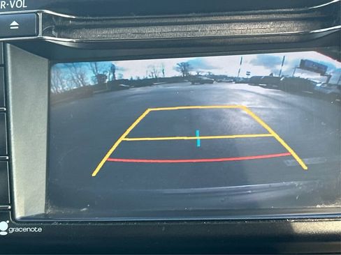 Used 2018 Toyota RAV4 XLE image 29