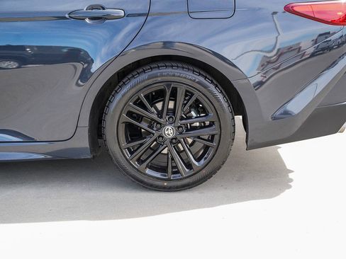 Certified 2025 Toyota Camry SE image 8