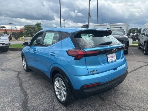 New 2027 Chevrolet Bolt LT FWD image 5
