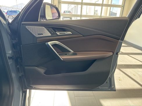 Used 2025 BMW X1 xDrive28i w/ Convenience Package image 54