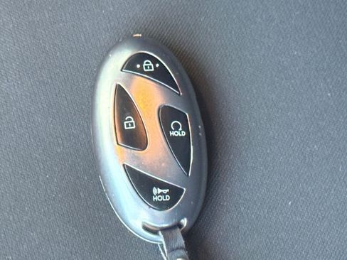 Used 2025 Hyundai Elantra SEL image 25