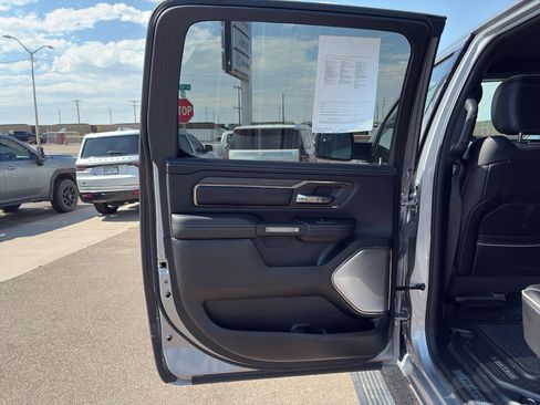 Used 2021 RAM 1500 Limited AWD/4WD image 10