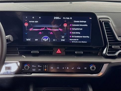 Used 2024 Kia Sportage EX image 16