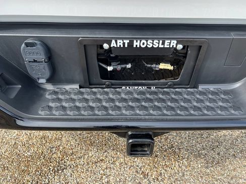 Used 2024 Chevrolet Colorado Trail Boss w/ Advanced Trailering Package AWD/4WD image 19