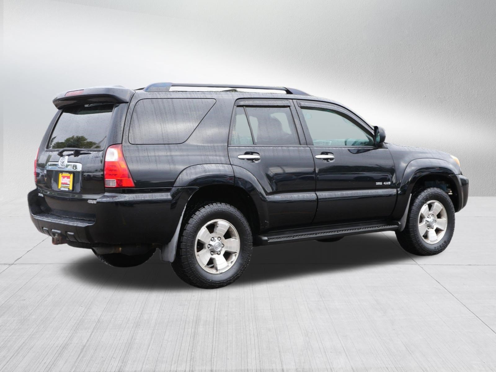 Used 2007 Toyota 4Runner SR5 AWD/4WD image 7