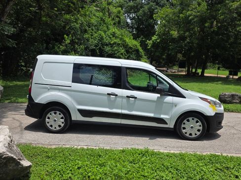 Used 2019 Ford Transit Connect XL FWD image 3