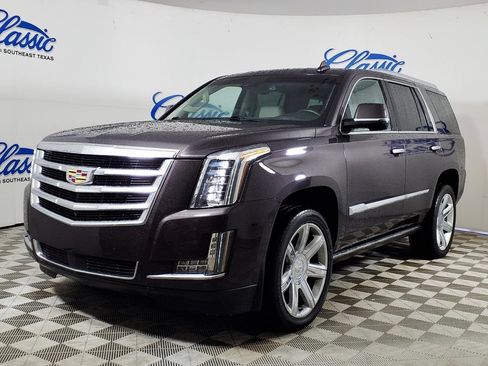 Used 2015 Cadillac Escalade Premium RWD image 5