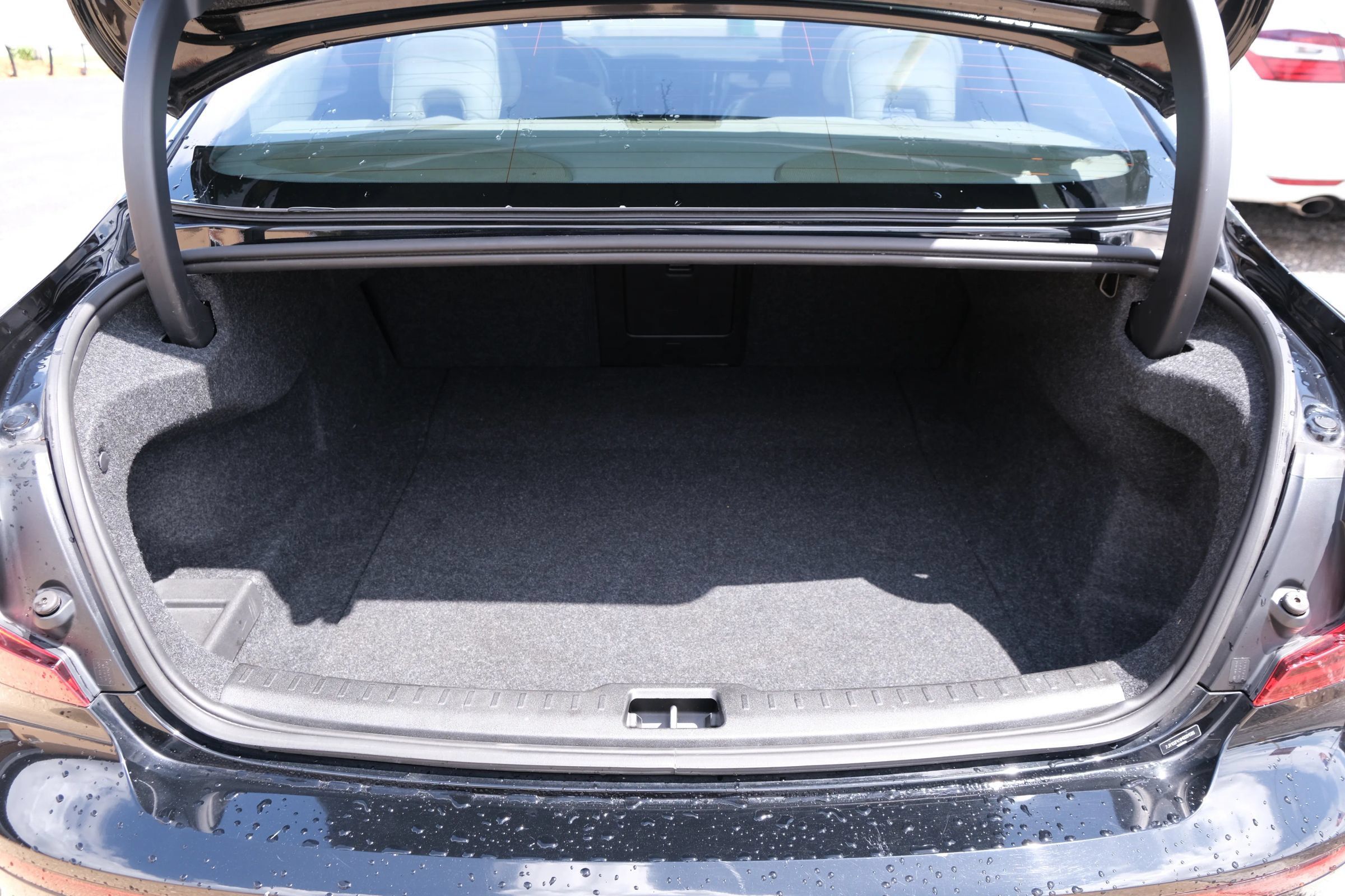 Used 2021 Volvo S60 T5 Momentum FWD image 13