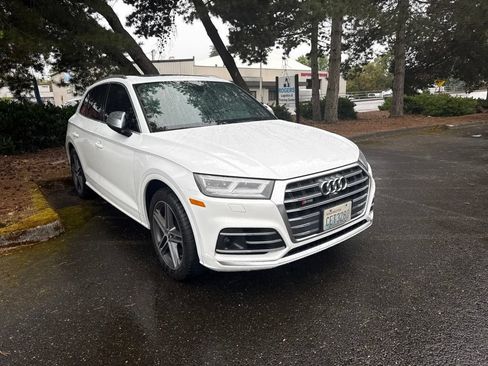 Used 2019 Audi SQ5 Prestige w/ Prestige Package AWD/4WD image 3