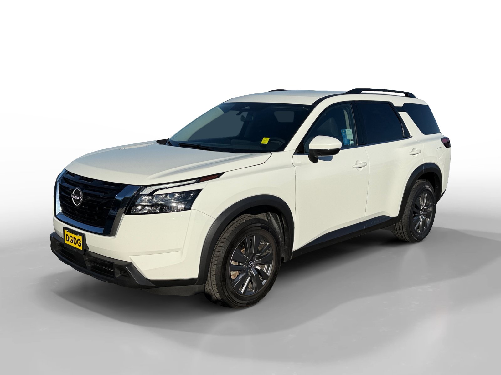 Used 2025 Nissan Pathfinder SV FWD image 1