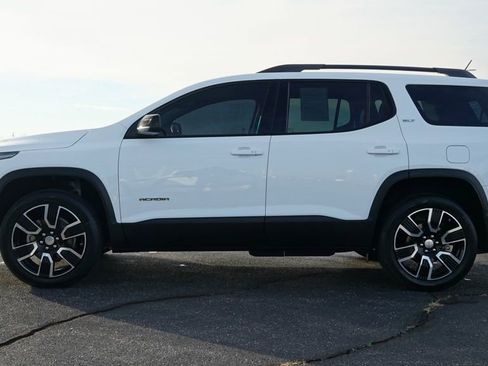Used 2019 GMC Acadia SLT w/ Black Edition image 8
