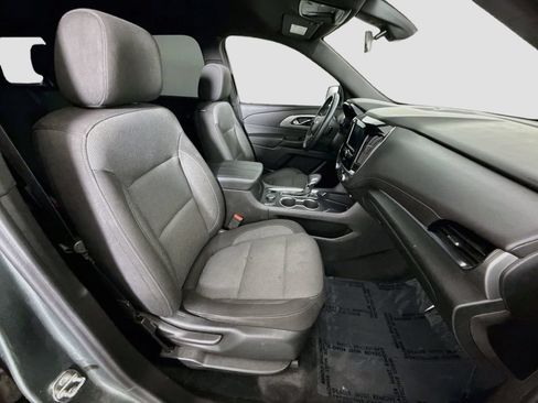 Used 2023 Chevrolet Traverse LT FWD image 27
