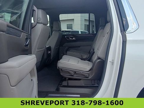 Certified 2023 GMC Yukon XL SLT w/ SLT Premium Package RWD image 26
