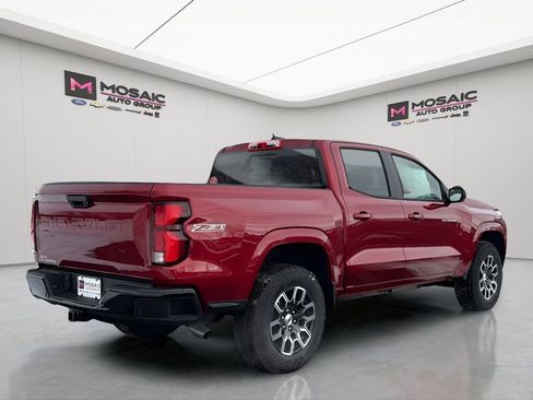 New 2026 Chevrolet Colorado Z71 w/ Technology Package AWD/4WD image 3