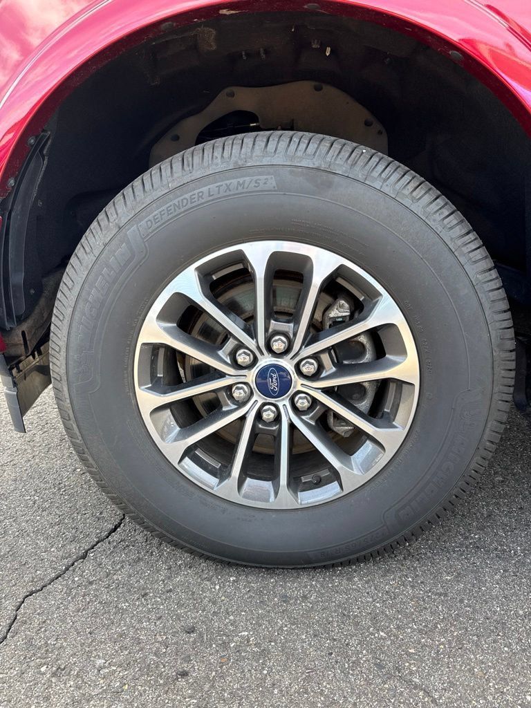 Used 2018 Ford F150 XLT w/ Equipment Group 302A Luxury AWD/4WD image 30