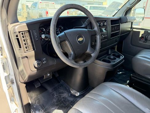 Used 2014 Chevrolet Express 2500 RWD 2500 135 image 22
