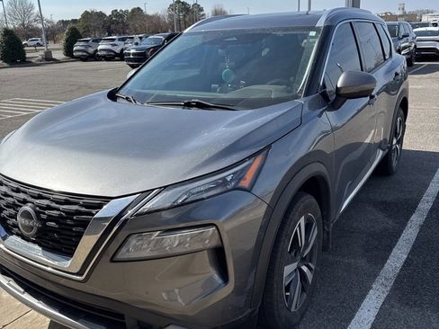 Used 2023 Nissan Rogue SL image 8