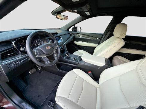 Used 2022 Cadillac XT5 Sportv w/ Technology Package image 21