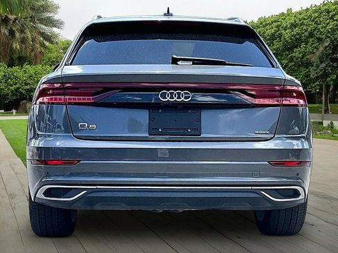 Used 2019 Audi Q8 Premium Plus w/ Premium Plus AWD/4WD image 3