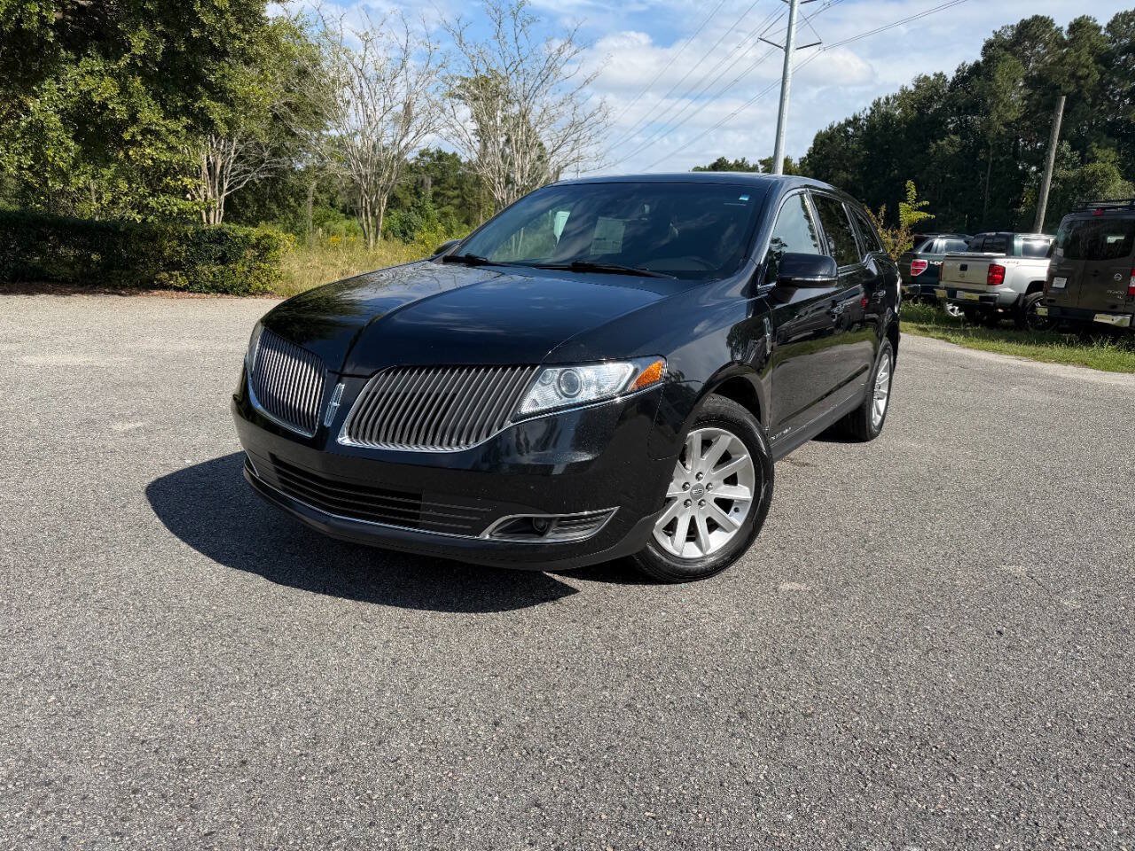 Used 2015 Lincoln MKT AWD image 30