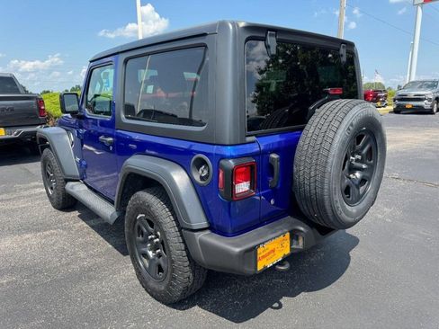 Used 2018 Jeep Wrangler Sport AWD/4WD image 5