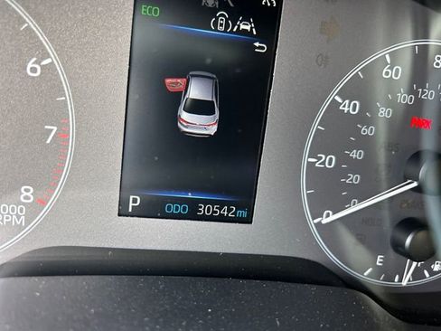 Used 2024 Toyota Corolla SE image 19