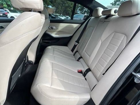 Used 2019 BMW 330i xDrive Sedan w/ Premium Package AWD/4WD image 15