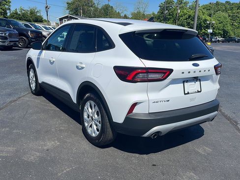 Used 2025 Ford Escape Active FWD image 3