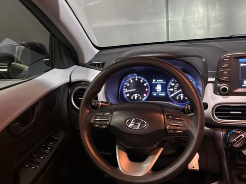 Used 2019 Hyundai Kona SE FWD image 21