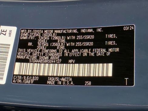 Used 2024 Toyota Grand Highlander Platinum AWD/4WD image 33