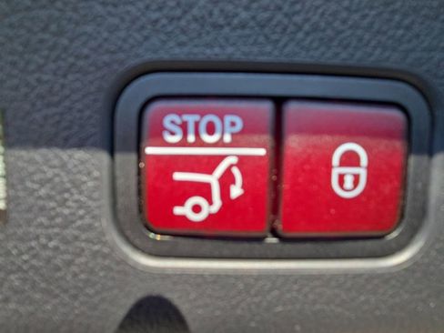 Certified 2025 Mercedes-Benz GLC 300 GLC 300 image 15