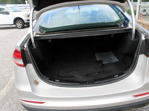 Used 2019 Ford Fusion S image 17