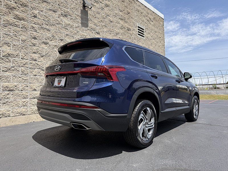 Used 2023 Hyundai Santa Fe SE AWD/4WD image 3