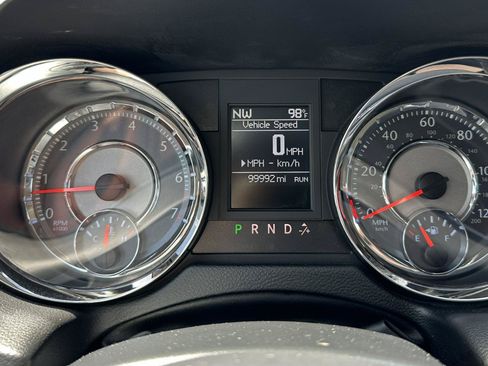 Used 2016 Chrysler Town & Country Touring w/ Driver Convenience Group FWD image 66