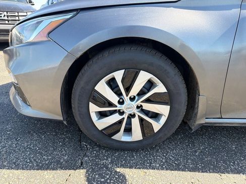 Used 2019 Nissan Altima 2.5 S FWD image 2