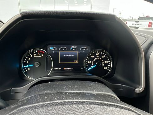 Used 2015 Ford F150 Lariat w/ Equipment Group 502A Luxury image 29